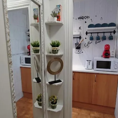 Acogedor Alojamiento En Trinitat Vella Apartamento Barcelona