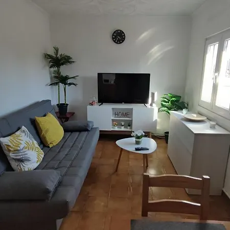 Acogedor Alojamiento En Trinitat Vella Appartement *